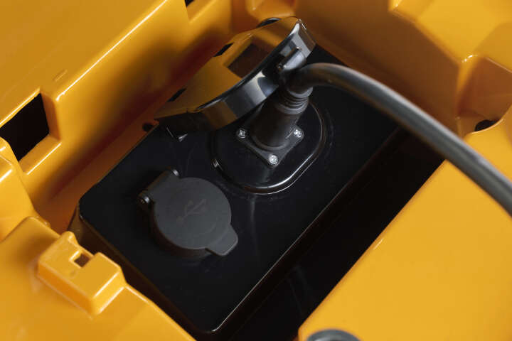 STIGA Akku-Rasentraktor Estate 384e